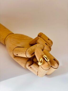 Chic Gold-Tone Open Band Ring – Like New, Gift Box Included